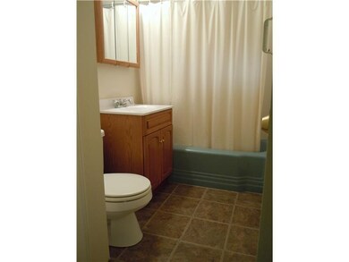 Full Bath.