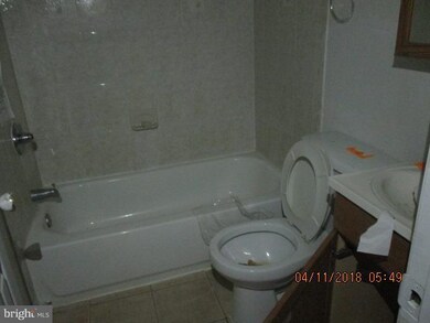 920 Newington Ct, Capitol Heights, MD 20743 - photo 6