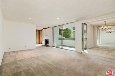 Living/Dining Area