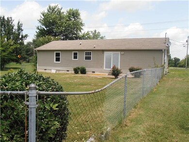 501 Frank Martin Rd, Shelbyville, TN 37160 - photo 2