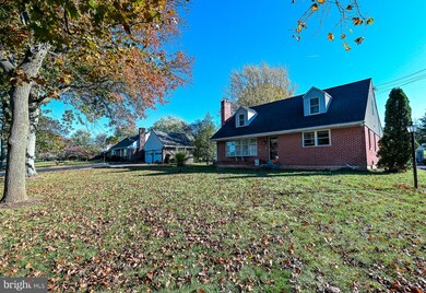 2290 Princeton Ave, Pottstown, PA 19464 - photo 3