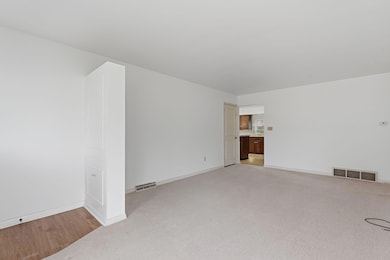 449 Lewis St, Burlington, WI 53105 - photo 4