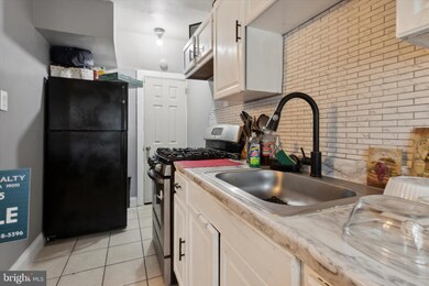 7177 Radbourne Rd, Upper Darby, PA 19082 - photo 6