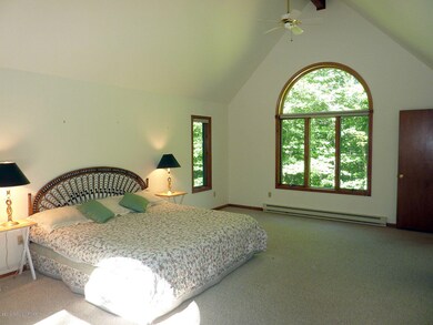 1164 Stonewall Dr, Pocono Pines, PA 18350 - photo 7