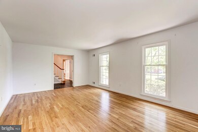 13815 N Gate Ln, Silver Spring, MD 20906 - photo 6