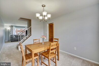 948 Circle Dr, Halethorpe, MD 21227 - photo 7