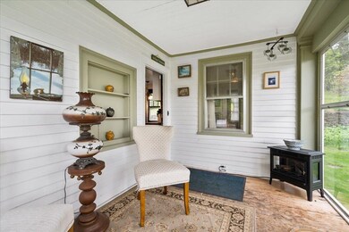 25 Spring St, Newport, NH 03773 - photo 5