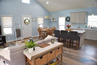 829 W Main St, Woodville, OH 43469 - photo 4