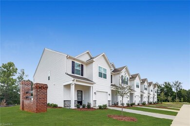 1856 Pheasant Trace Cir, Kernersville, NC 27284 - photo 4