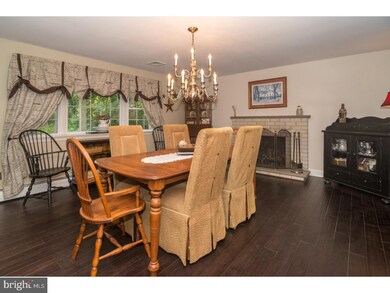 138 Woodcrest Ln, Doylestown, PA 18901 - photo 4