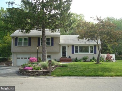 265 Beach Rd, Pasadena, MD 21122 - photo 3