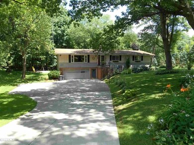 370 Oak Ridge Dr, Cedarville, IL 61013 - photo 3