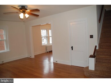 111 N Towamencin Ave, Lansdale, PA 19446 - photo 4