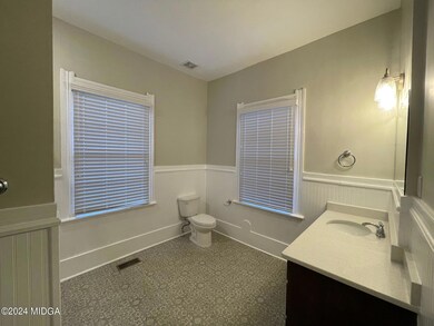 1249 Ross St unit B, Macon, GA 31201 - photo 6