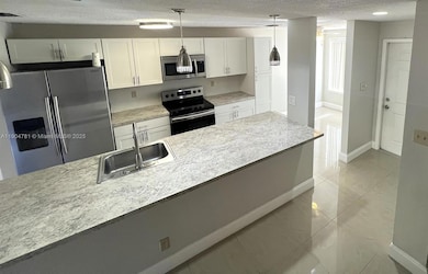 8249 NW 8th Place unit 4, Plantation, FL 33324 - photo 3