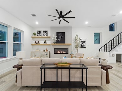 2526 Wall St, Houston, TX 77088 - photo 2