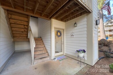 1041 Churchill Downs Ct unit F, Charlotte, NC 28211 - photo 4