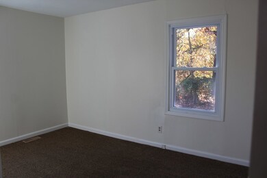 139 Gilkey Dr, Hopkinsville, KY 42240 - photo 4