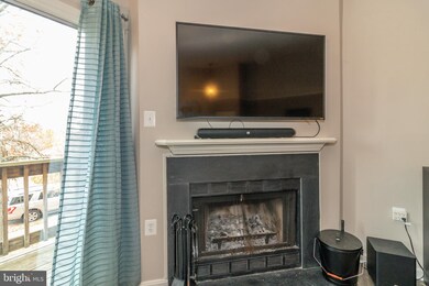 7550 Emerald Dr, Manassas, VA 20109 - photo 6