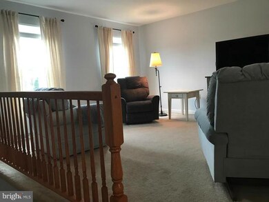 1417 Mallard Dr E, Chambersburg, PA 17202 - photo 5