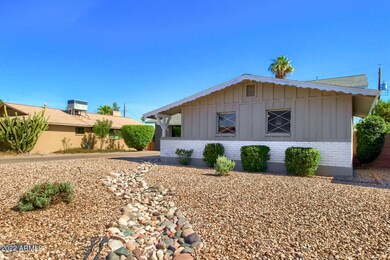 00_Front_IMG_2593