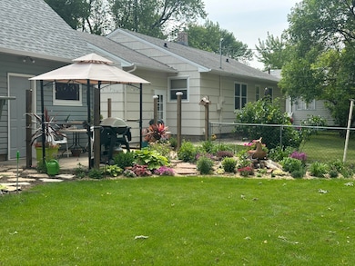 659 14th St SW, Huron, SD 57350 - photo 5