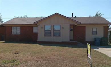 212 W Rose Dr, Oklahoma City, OK 73110 - photo 2