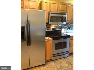 1022 Lawrence Ave, Darby, PA 19023 - photo 3