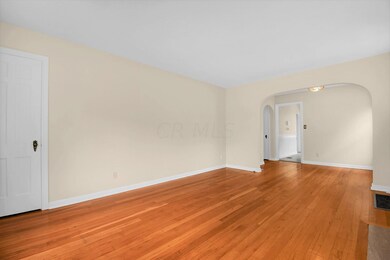 7-web-or-mls-2803-kensington-pl-w
