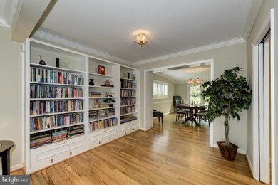 3430 Glen Carlyn Dr, Falls Church, VA 22041 - photo 5