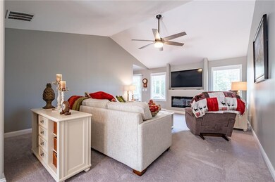 5616 Poplar Woods Ct, Columbus, IN 47203 - photo 6