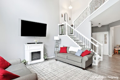 New Staircase and Laminate Flooring Throughout