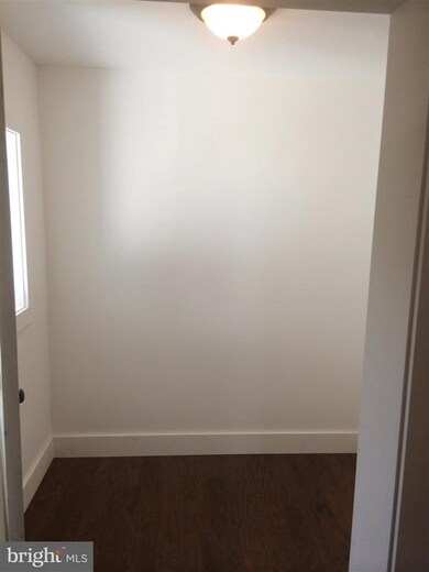 16 S Custer Ave, New Holland, PA 17557 - photo 4