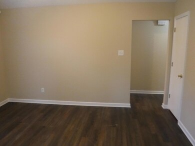 13x14 Dining room with opening to hallwa