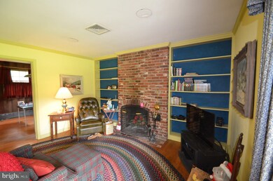 870 Troxel Rd, Lansdale, PA 19446 - photo 7