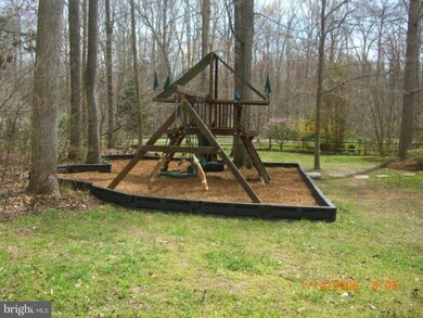 7205 Bloomsbury Ln, Spotsylvania, VA 22553 - photo 6