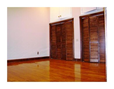 Bedroom. Guest room...
