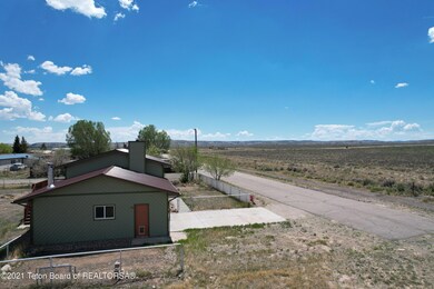 723 S Valley Rd, La Barge, WY 83123 - photo 4