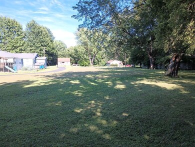 1712 S Hands St, Independence, MO 64055 - photo 5