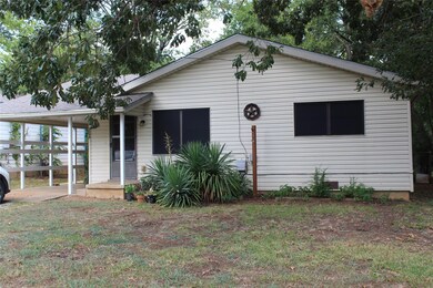 1027 Star St, Denison, TX 75020 - photo 2