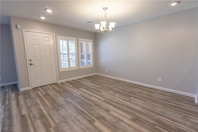 Living Room/Dining Combination