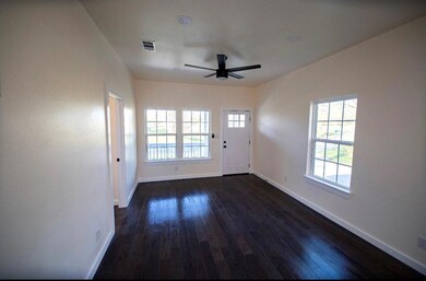 230 E Texas St, Denison, TX 75021 - photo 6