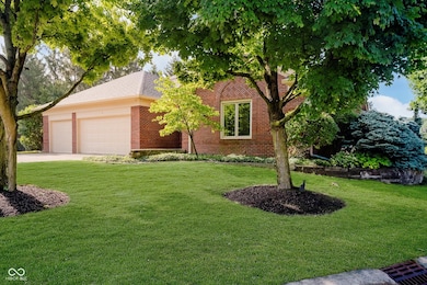 8649 Cricket Tree Ln, Indianapolis, IN 46260 - photo 3