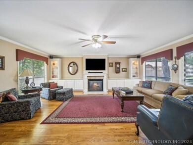 1009 N Faulkner Place, Claremore, OK 74017 - photo 3