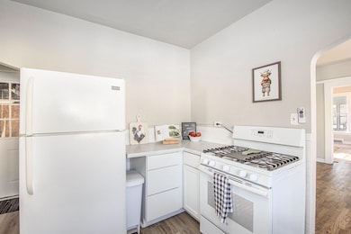 1505 Carl Breeding Way, Jackson, MI 49203 - photo 5