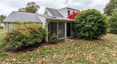 Rears sliders from sunroom to back yard