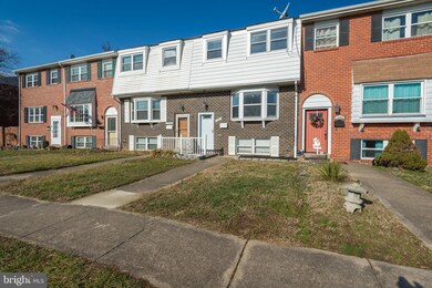 1007 Stormont Cir, Halethorpe, MD 21227 - photo 2