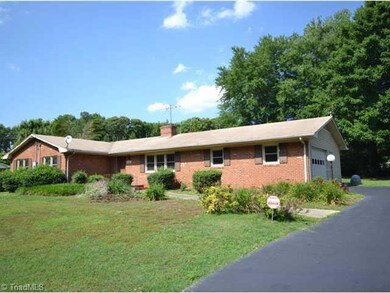 3332 Staleys Farm Rd, Asheboro, NC 27205 - photo 2