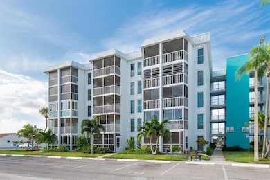 4900 38th Way S unit 302, Saint Petersburg, FL 33711 - photo 3