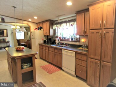 246 Edward Ln, Lothian, MD 20711 - photo 7